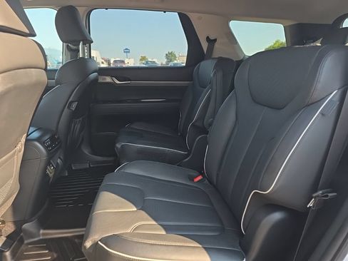 Used 2023 Hyundai Palisade SEL w/ Premium Package AWD/4WD image 10