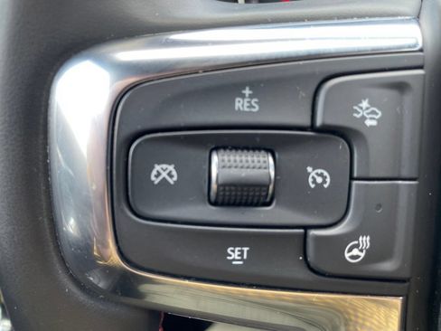 Used 2025 Chevrolet Blazer RS w/ Enhanced Convenience Package AWD/4WD image 19