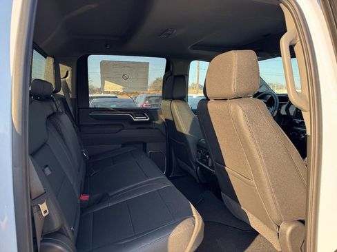 New 2026 GMC Sierra 2500 SLT w/ SLT Premium Package image 7