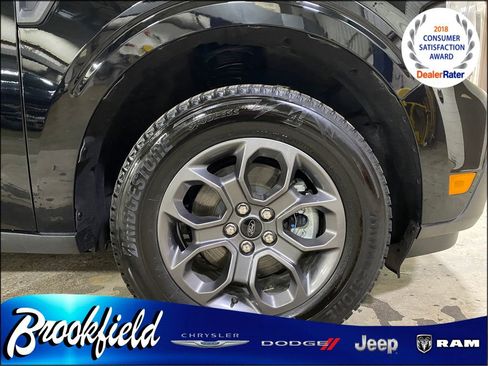 Used 2024 Ford Maverick XLT image 9