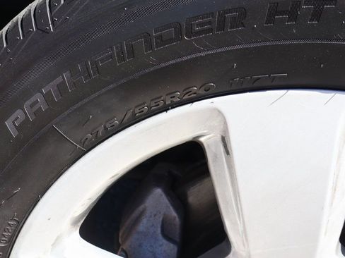 Used 2021 Chevrolet Suburban High Country w/ Premium Package image 54