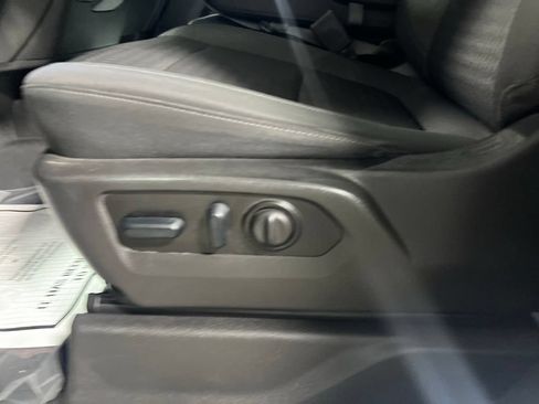 Used 2022 Chevrolet Silverado 2500 LT AWD/4WD image 29