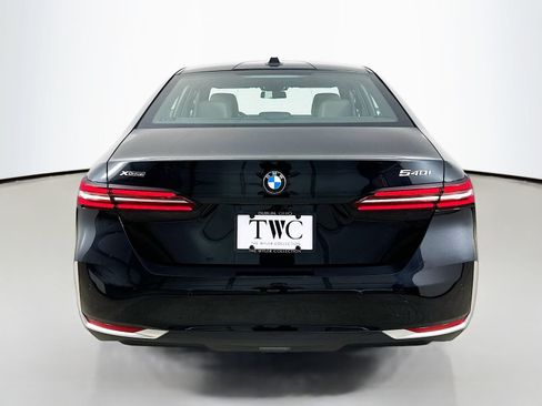 Used 2026 BMW 540i xDrive AWD/4WD image 6