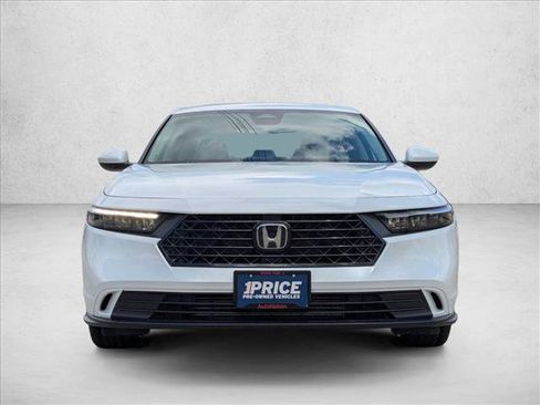 Used 2024 Honda Accord EX image 2