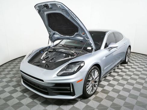 Certified 2024 Porsche Panamera 4 AWD/4WD image 37