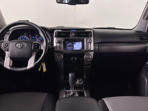 Used 2018 Toyota 4Runner SR5 Premium w/ Convenience Package AWD/4WD image 14