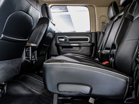 Used 2019 RAM 2500 Laramie image 38