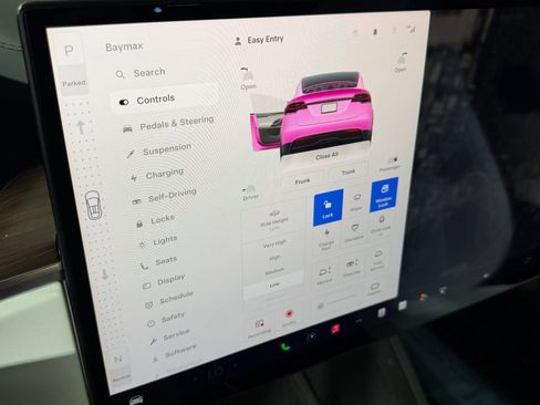 Used 2023 Tesla Model X image 29