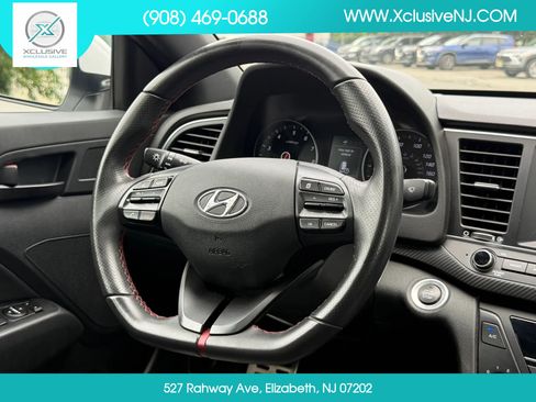 Used 2018 Hyundai Elantra Sport FWD image 11
