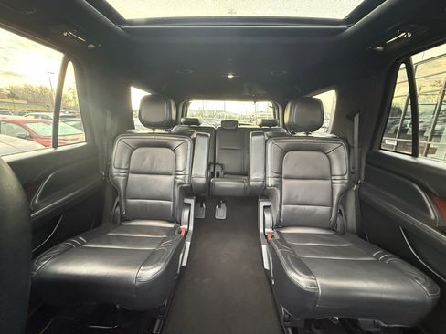 Used 2024 Lincoln Navigator Reserve image 20