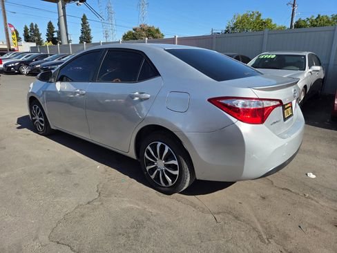 Used 2016 Toyota Corolla S FWD image 2