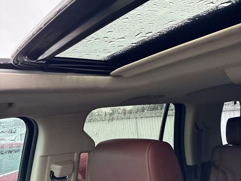 Used 2018 Chevrolet Tahoe Premier image 11