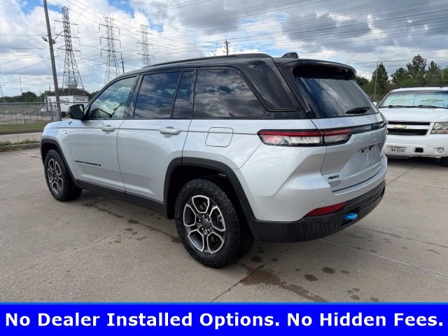 Used 2023 Jeep Grand Cherokee Trailhawk w/ Luxury Tech Group III AWD/4WD image 2