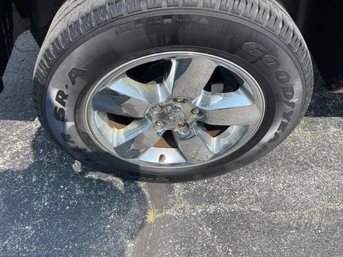 Used 2018 RAM 1500 Big Horn AWD/4WD image 9