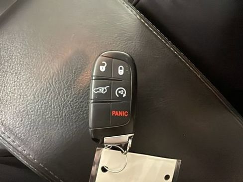 Used 2019 Jeep Grand Cherokee Summit AWD/4WD image 23