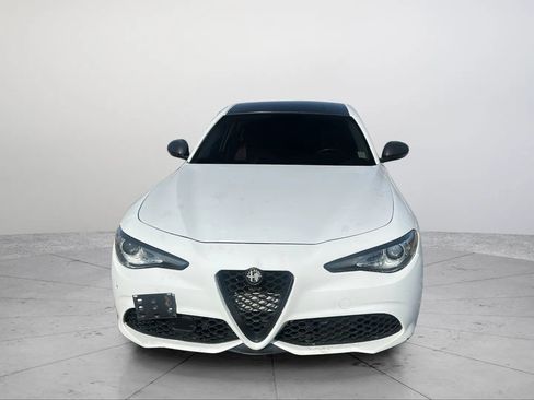 Used 2018 Alfa Romeo Giulia Ti Sport w/ Quick Order Package 22S Sport image 10