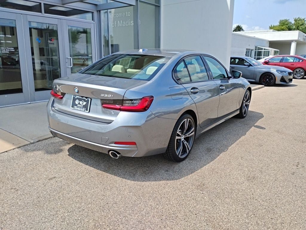 Used 2023 BMW 330i xDrive Sedan w/ Premium Package AWD/4WD image 3