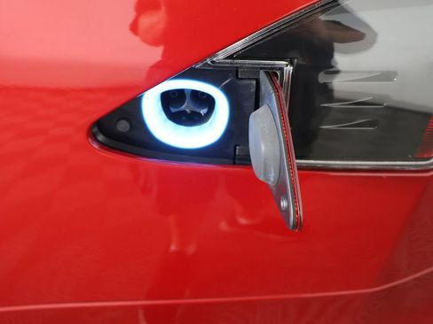 Used 2021 Tesla Model S Plaid AWD/4WD image 19