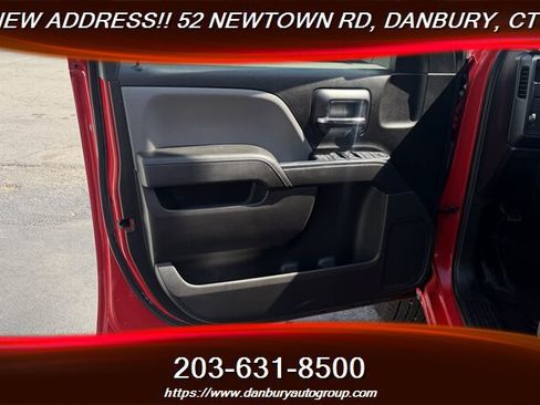 Used 2018 Chevrolet Silverado 1500 Custom w/ Custom Value Package AWD/4WD image 11
