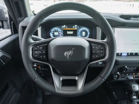 New 2026 Ford Bronco Outer Banks w/ Sasquatch Package AWD/4WD image 40