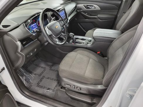 Used 2023 Chevrolet Traverse LT AWD/4WD image 38
