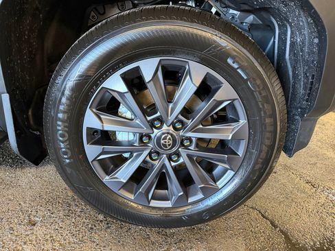 New 2026 Toyota Land Cruiser image 25