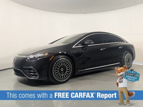 Used 2022 Mercedes-Benz EQS 580 4MATIC Sedan image 3