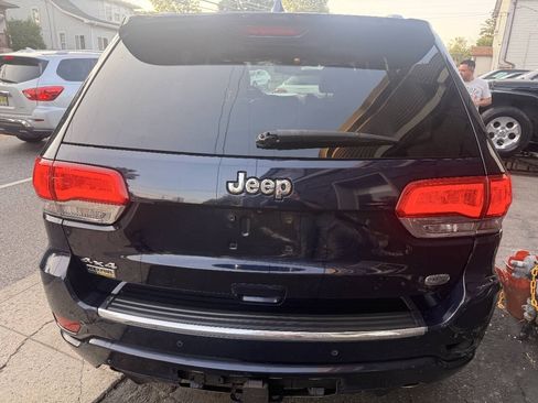 Used 2014 Jeep Grand Cherokee Overland w/ Advanced Technology Group AWD/4WD image 6