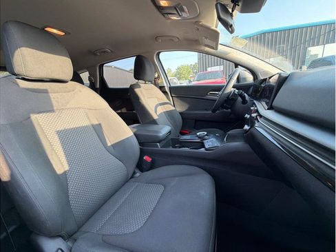 Used 2026 Kia Sportage S AWD/4WD image 4
