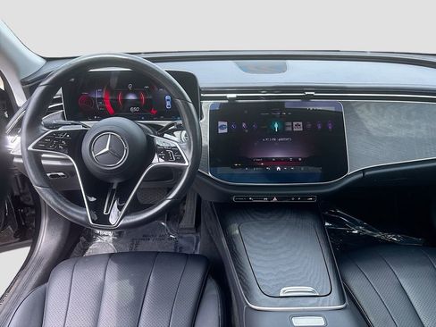 Used 2024 Mercedes-Benz E 350 4MATIC Sedan image 45