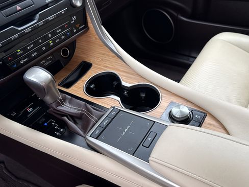 Certified 2020 Lexus RX 350L FWD w/ Premium Package image 14