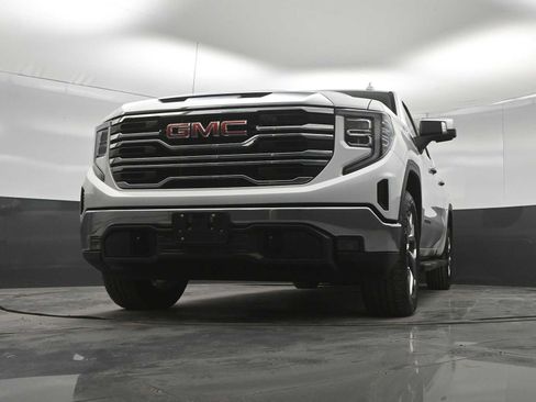 Used 2023 GMC Sierra 1500 SLT w/ SLT Premium Package AWD/4WD image 38
