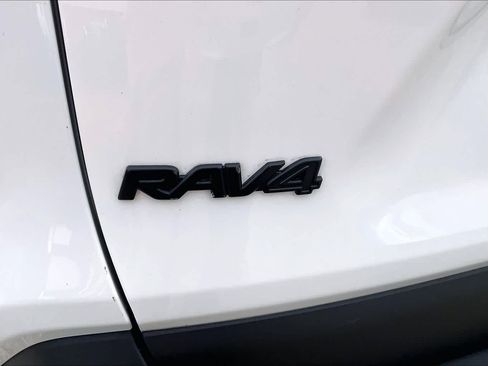 Used 2025 Toyota RAV4 XLE w/ Convenience Package AWD/4WD image 30