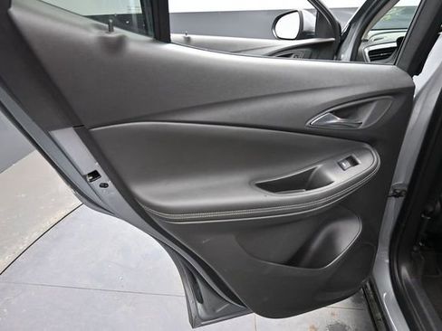 Used 2025 Buick Encore GX Preferred AWD/4WD image 31