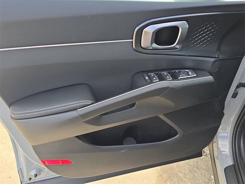 New 2026 Kia Sorento EX image 18