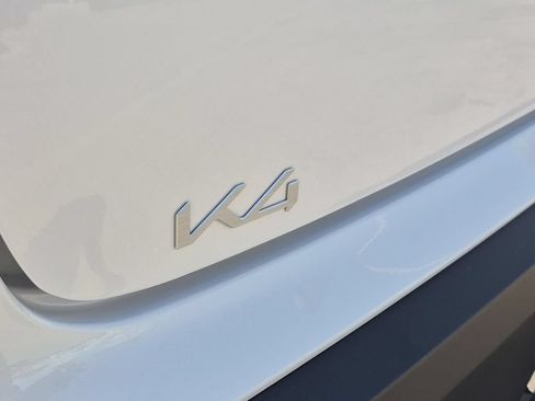 New 2026 Kia K4 FWD image 33