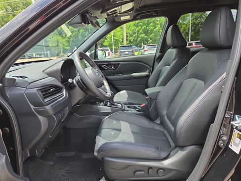 Certified 2025 Subaru Forester Limited w/ Popular Package #2 AWD/4WD image 10
