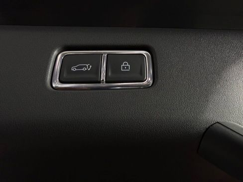 Used 2024 Kia EV9 Wind image 31