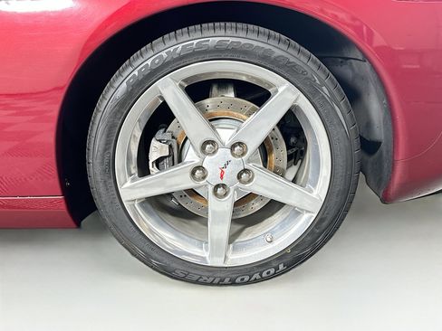 Used 2007 Chevrolet Corvette Coupe w/ Preferred Equipment Group RWD image 11