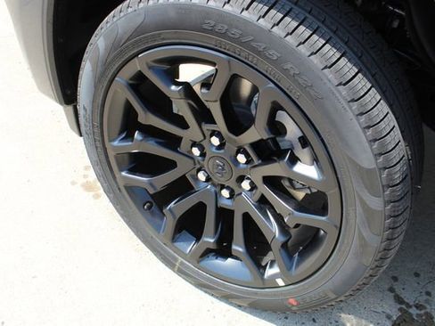 New 2026 RAM 1500 Limited AWD/4WD image 3