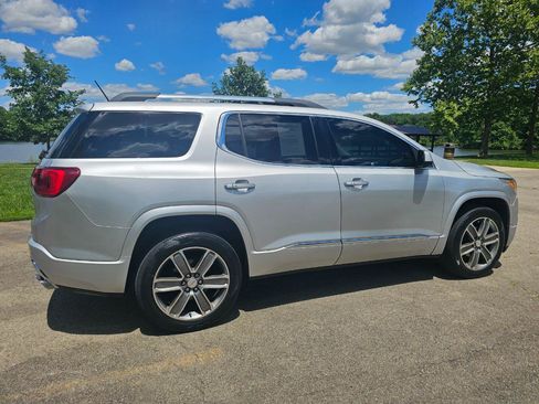 Used 2017 GMC Acadia Denali w/ Technology Package AWD/4WD image 4