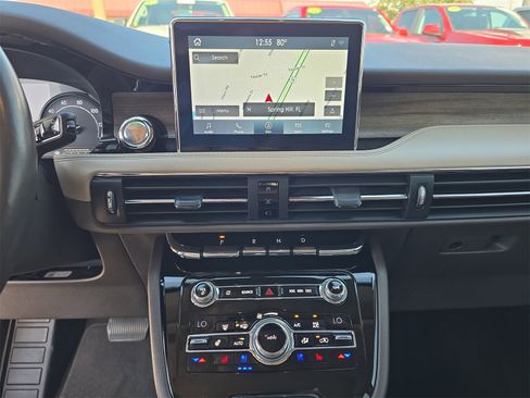 Used 2020 Lincoln Corsair Reserve w/ Equipment Group 201A image 17