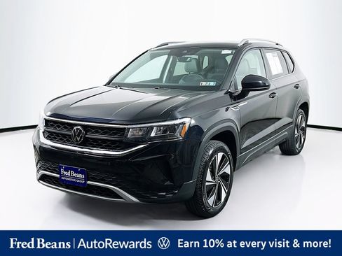 Certified 2023 Volkswagen Taos SE AWD/4WD image 3