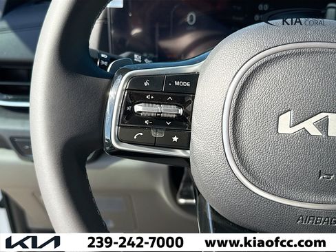 New 2026 Kia Carnival SX image 40