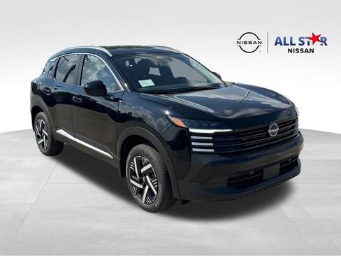 New 2026 Nissan Kicks SV image 1