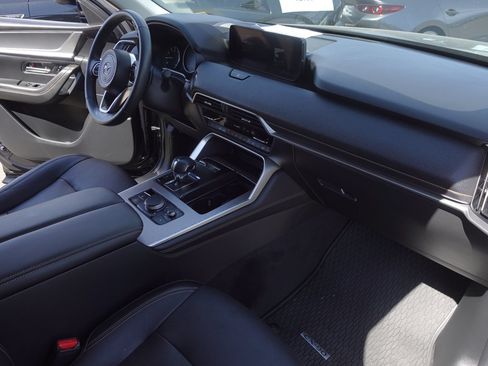 Certified 2024 MAZDA CX-90 3.3 Turbo w/ Preferred Plus AWD/4WD image 36