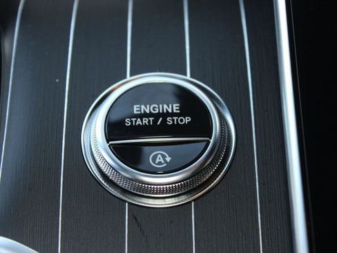 Used 2026 Mercedes-Benz GLC 300 4MATIC image 26