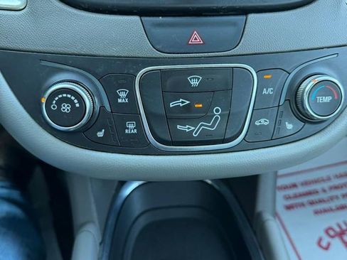 Used 2016 Chevrolet Malibu LT w/ Leather Package image 16