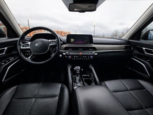 Used 2021 Kia Telluride EX w/ EX Premium Package image 10