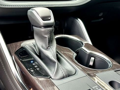 New 2026 Toyota Highlander Limited AWD/4WD image 14